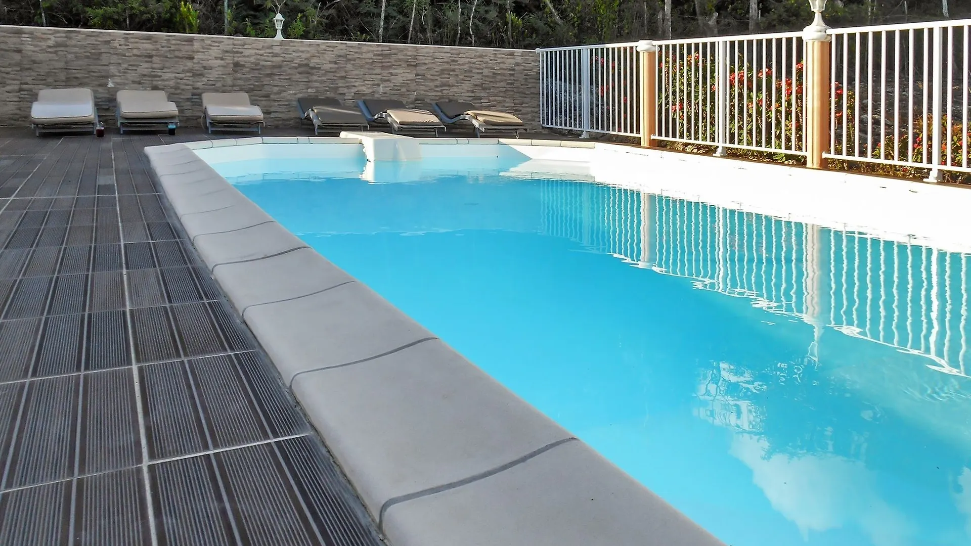 Spacious Ground-Floor Apartment In Grand-Terre, Guadeloupe With Privat Saint-Francois   Saint-Francois (Grande-Terre)